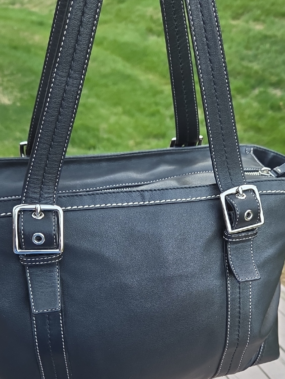 Coach Y2k 2008 F12609 Black Leather Tote Bag with Contrast Stitching - Picture 16 of 16